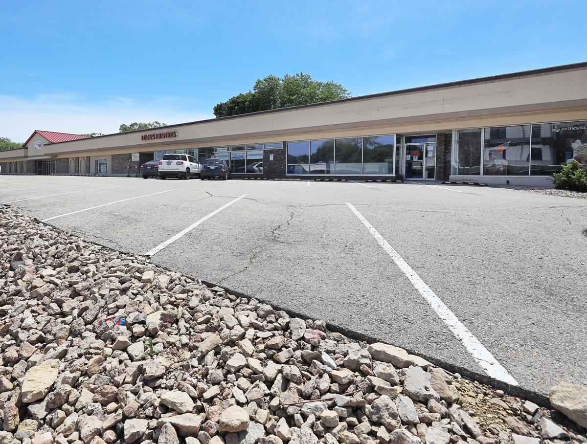 Lakeside Shopping Center