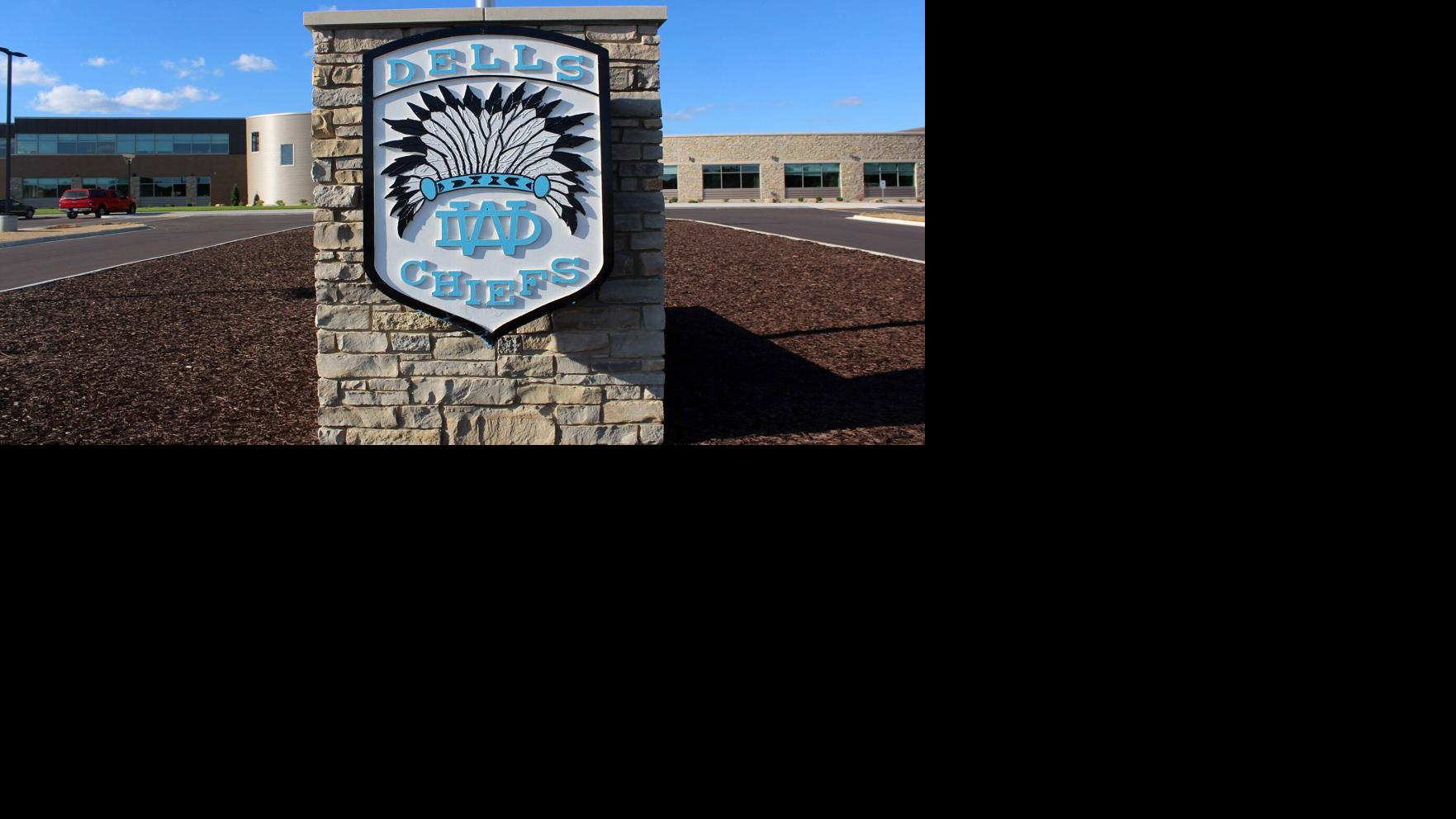 Wisconsin Dells High School shifts to virtual learning after 40plus