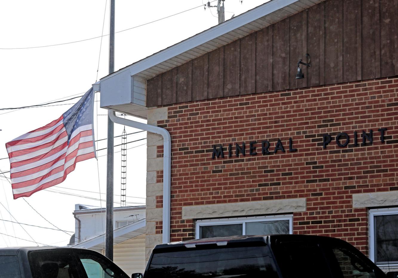 Mineral Point mourns the death of 2 firefighters killed in an accident