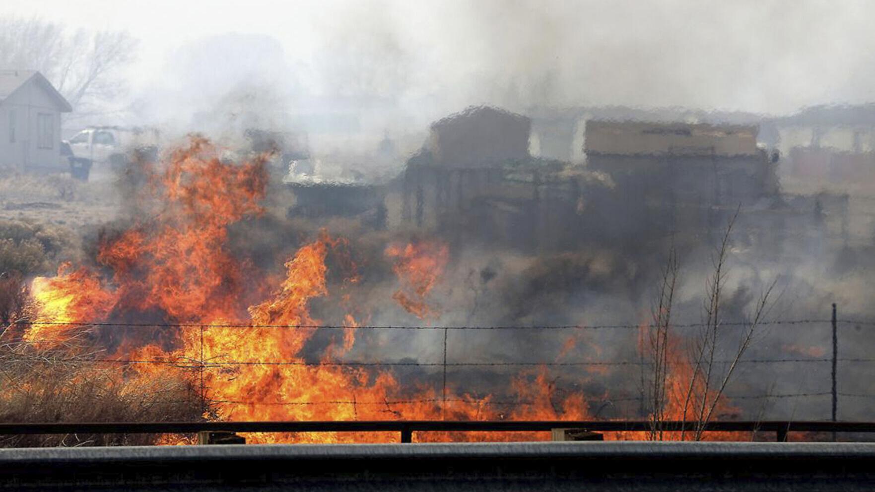 Wildfire season explodes early: Blazes burn through northern Arizona, elsewhere