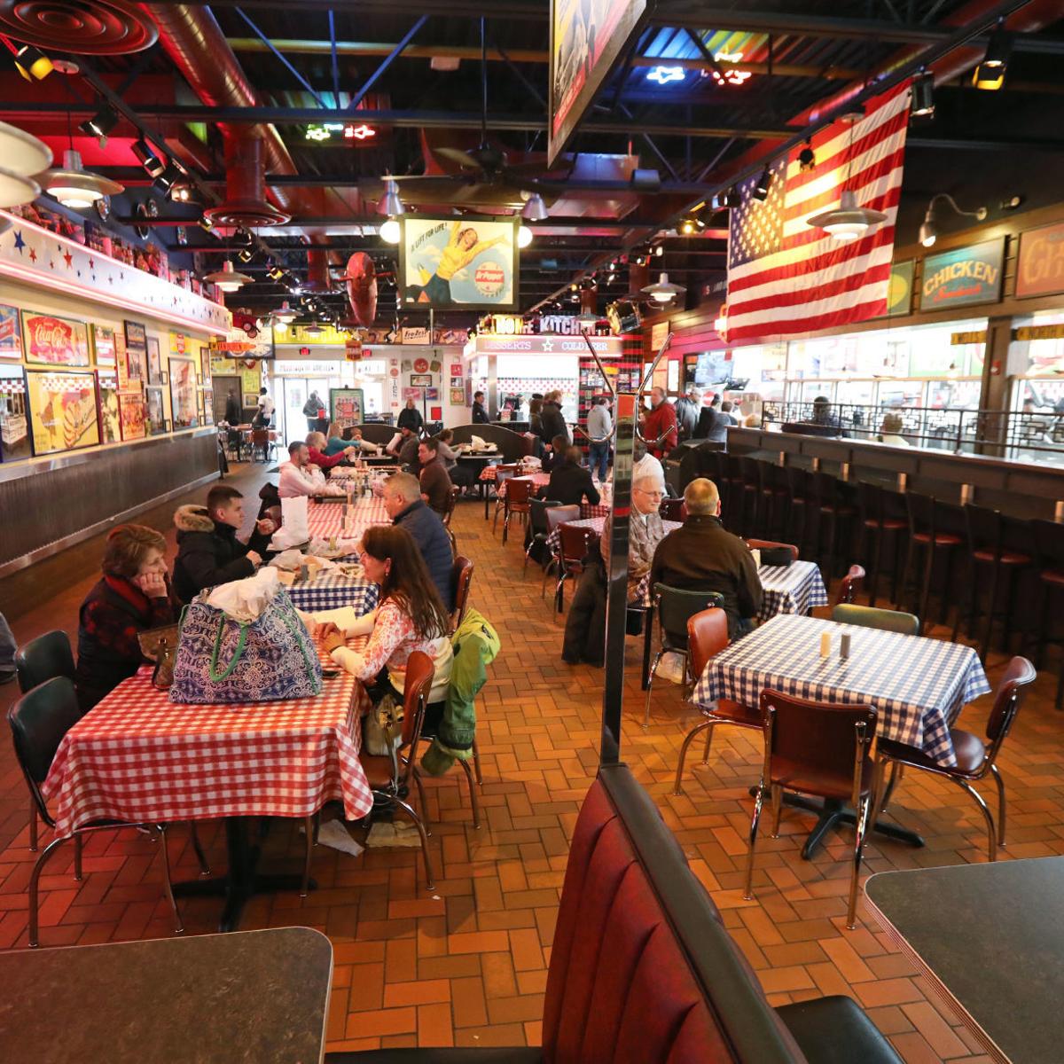 Portillo S Dogs Beef Ribs And Shakes Are Worth The Wait Dining Reviews Madison Com