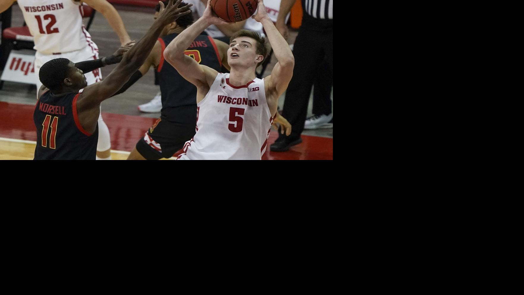 Badgers fans race to Twitter to critique Wisconsin�s loss