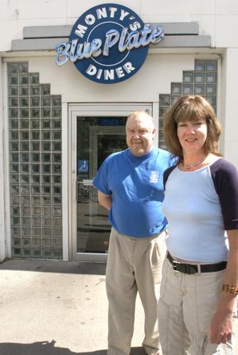 MONTY'S DINER 2.jpg