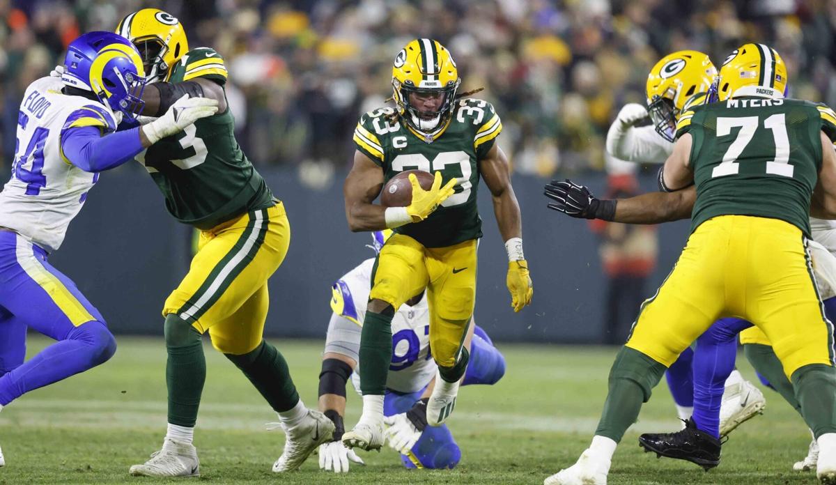 Step by step: Packers keep playoff hopes alive with win over Rams