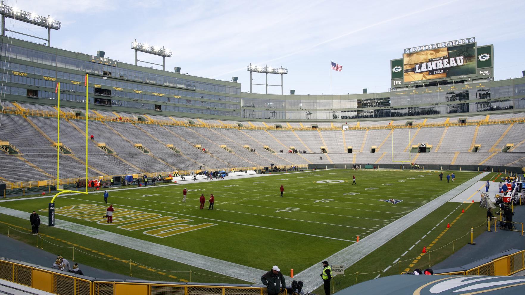 Wisconsin Notre Dame Both Commit To Future Game At Lambeau Field After 2020 Meeting Canceled College Football Madison Com