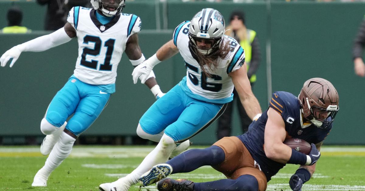 Image for Where a key Packers offensive leader stands after leaving loss with injury