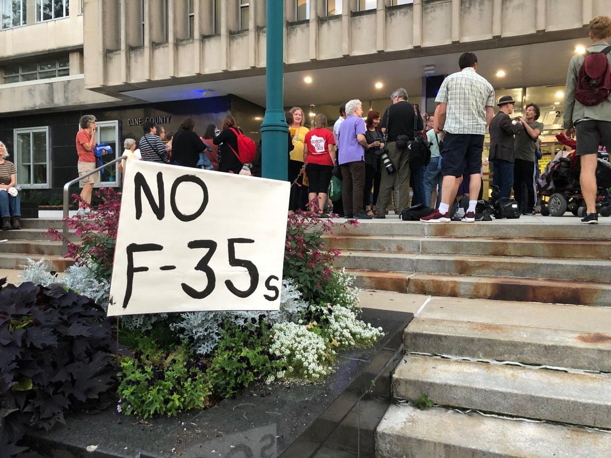 City Council meeting on F-35 proposal