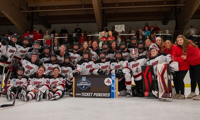 UW-River Falls Advances To NCAA Women’s Ice Hockey Semifinals