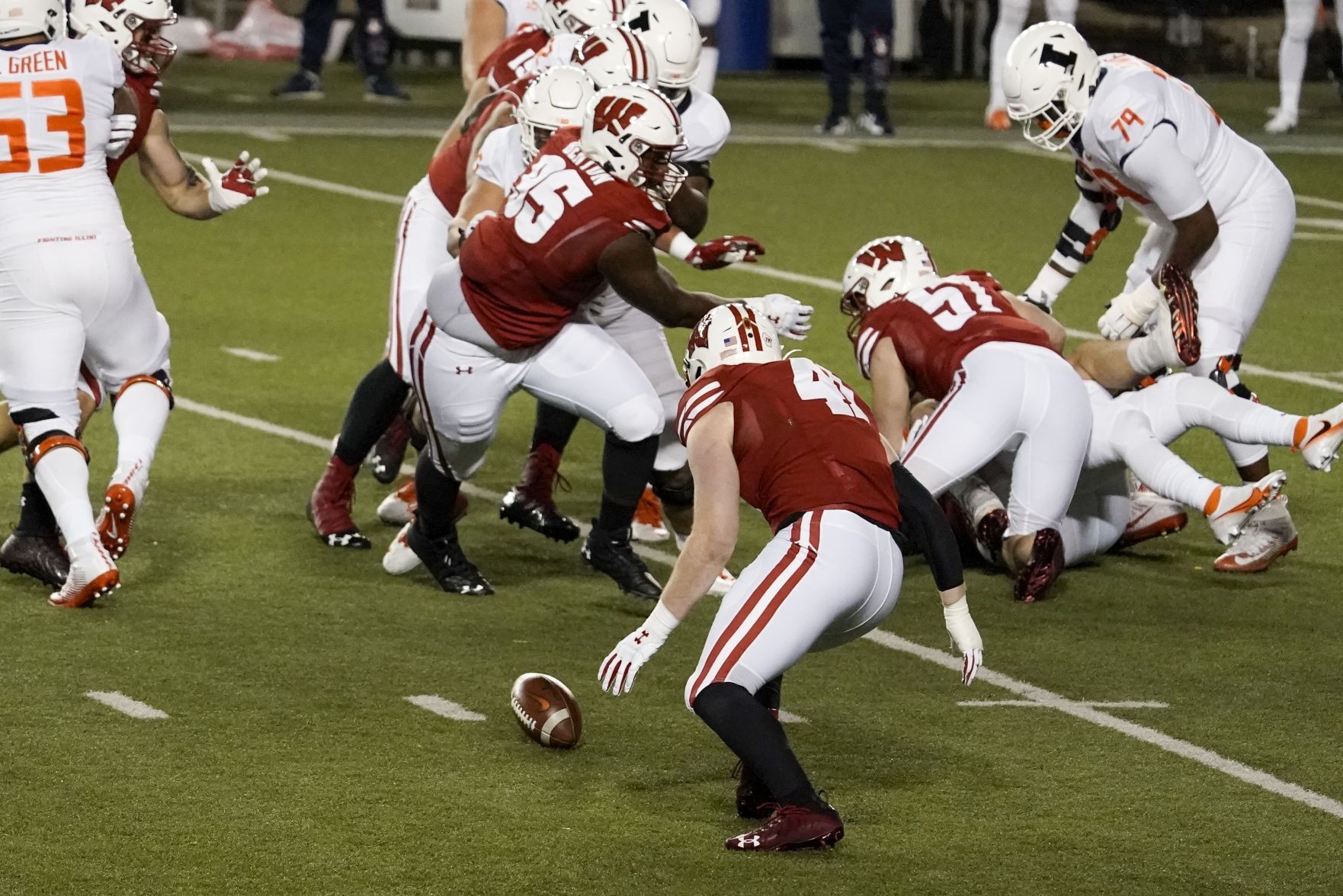 Man In The Middle: Keeanu Benton Breaking Out On Badgers' Defensive Line