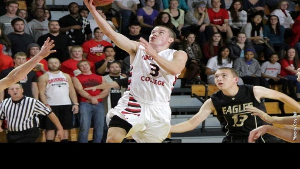 College Basketball Black River Falls Native Jack Taylor Scores