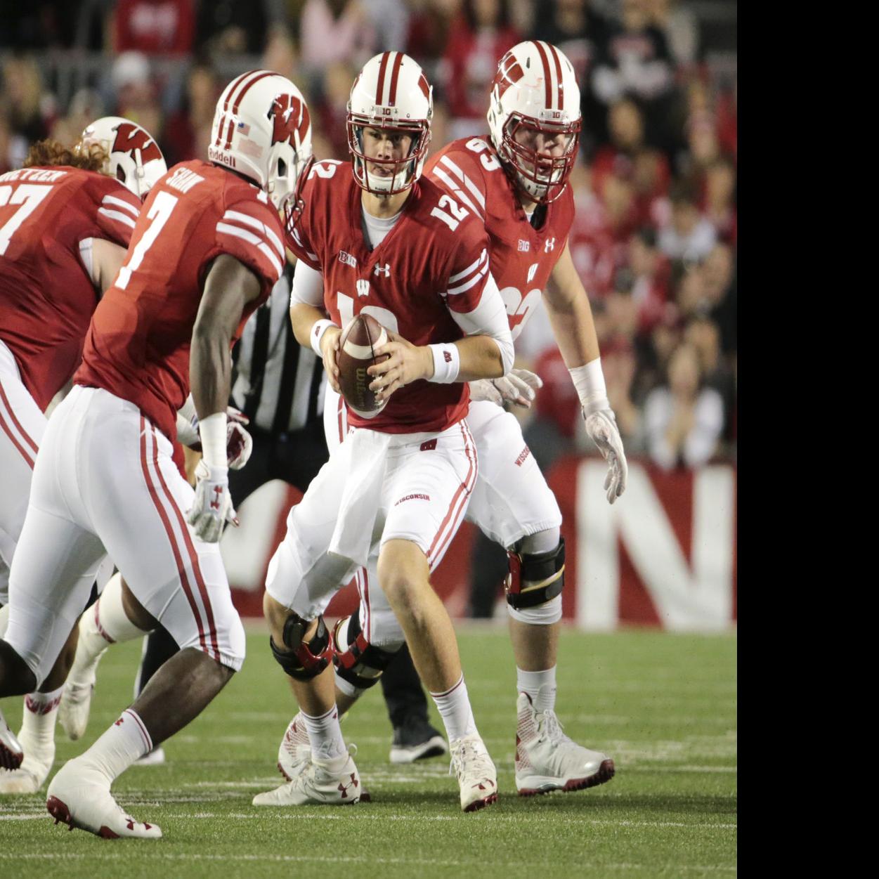 Badgers Football Seen And Heard At Camp Randall College Football Madison Com