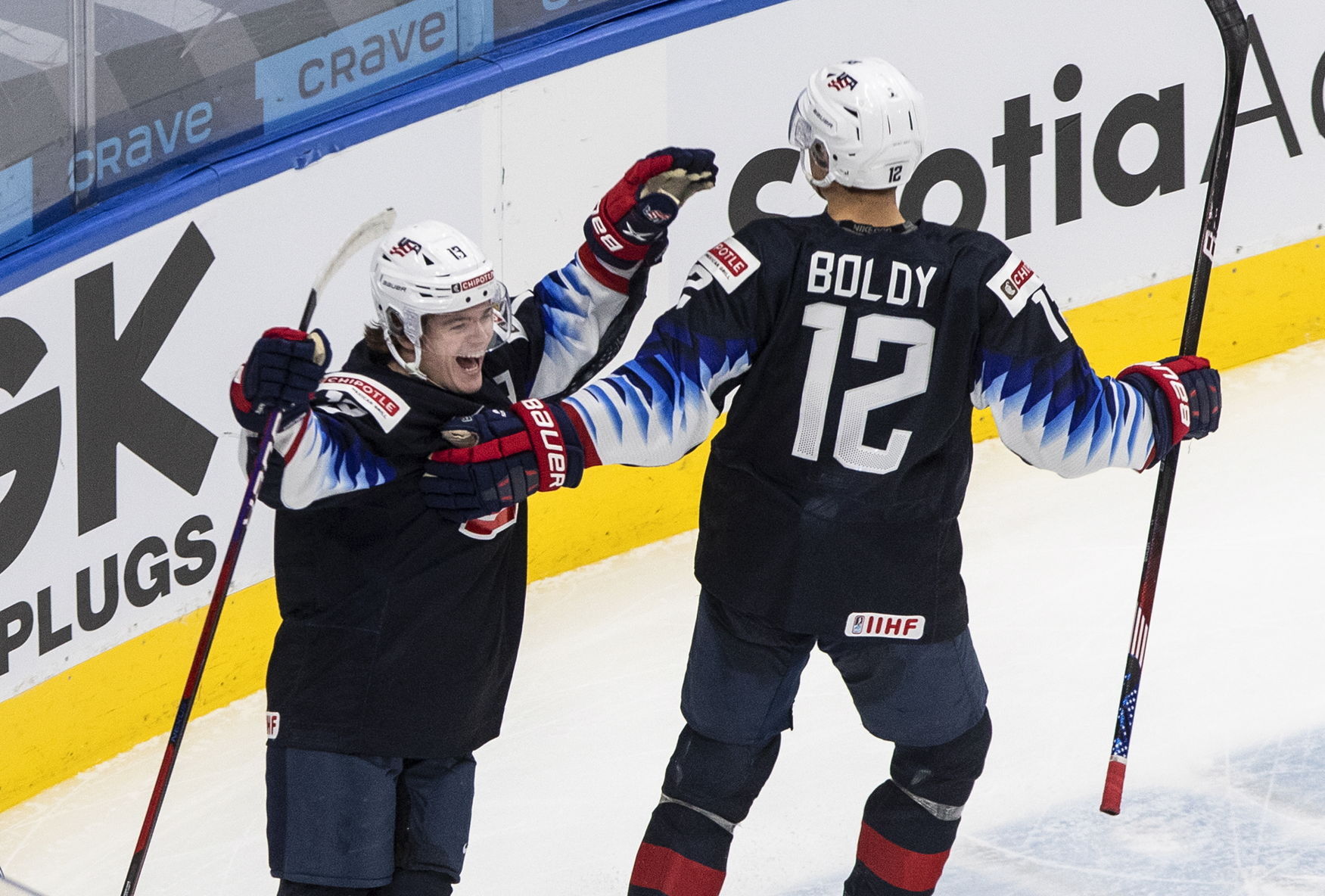 Cole Caufield nets his first goal of the World Junior Championship in US victory