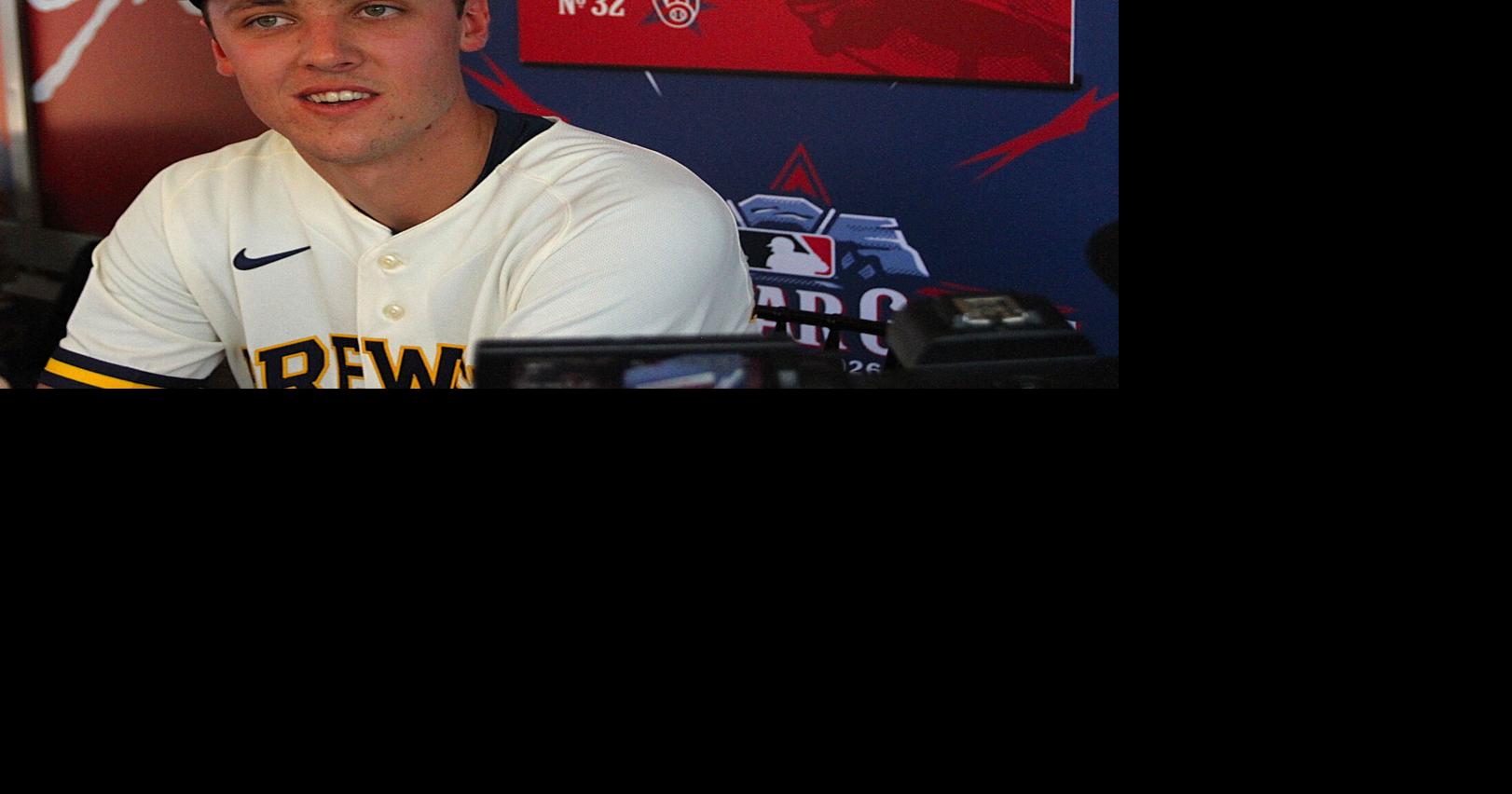 Brewers star pitcher shares red carpet moment with dog in Philadelphia