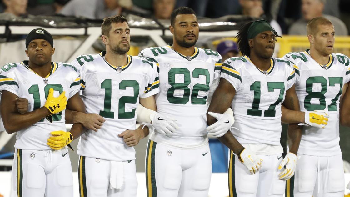 After Hearing Boos In Kansas City Packers Wonder How Their Actions To Protest Social Injustice Will Be Received Pro Football Madison Com