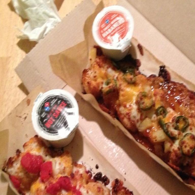 Yeah I Ate That Domino S Specialty Chicken Food Drink Madison Com