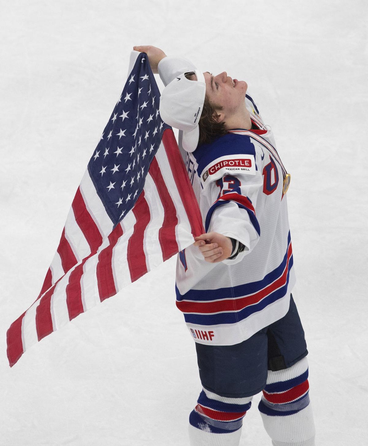 Badgers Cole Caufield Celebrates Birthday With Goal Us Quarterfinal Victory At World Junior Championship Wisconsin Badgers Hockey Madison Com
