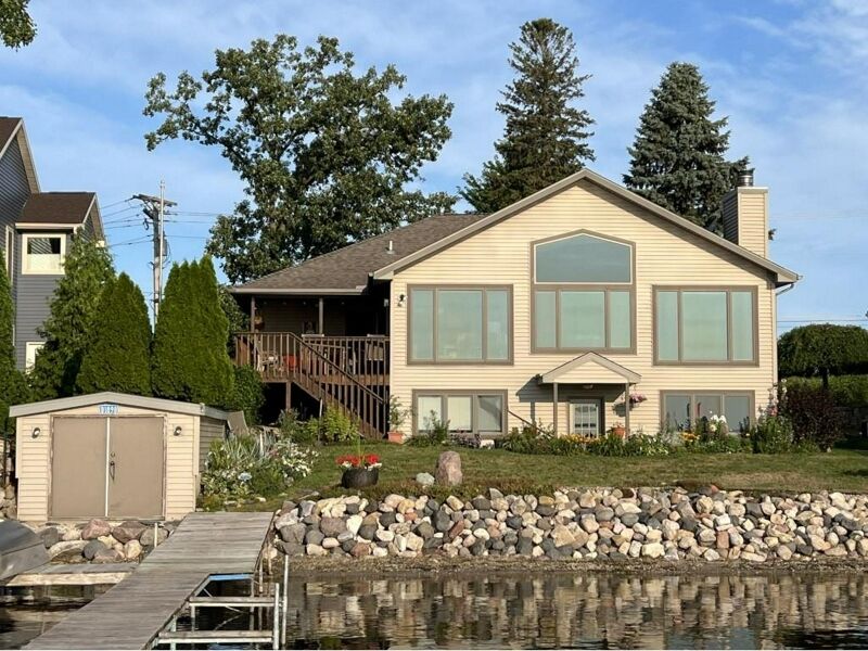 2 Bedroom Home in Mc Farland 784,900