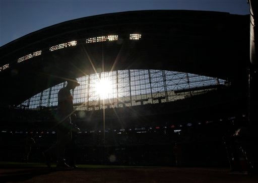 Miller Park Roof Status - Is it Open or Closed?