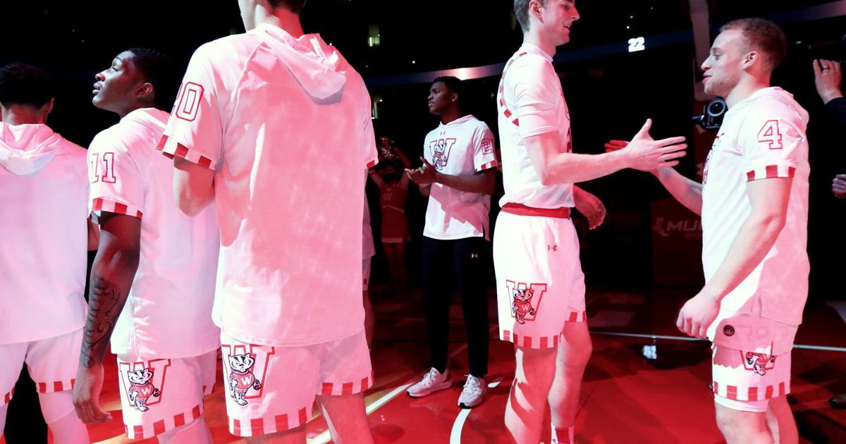How the Wisconsin men’s basketball team creates those intricate ...