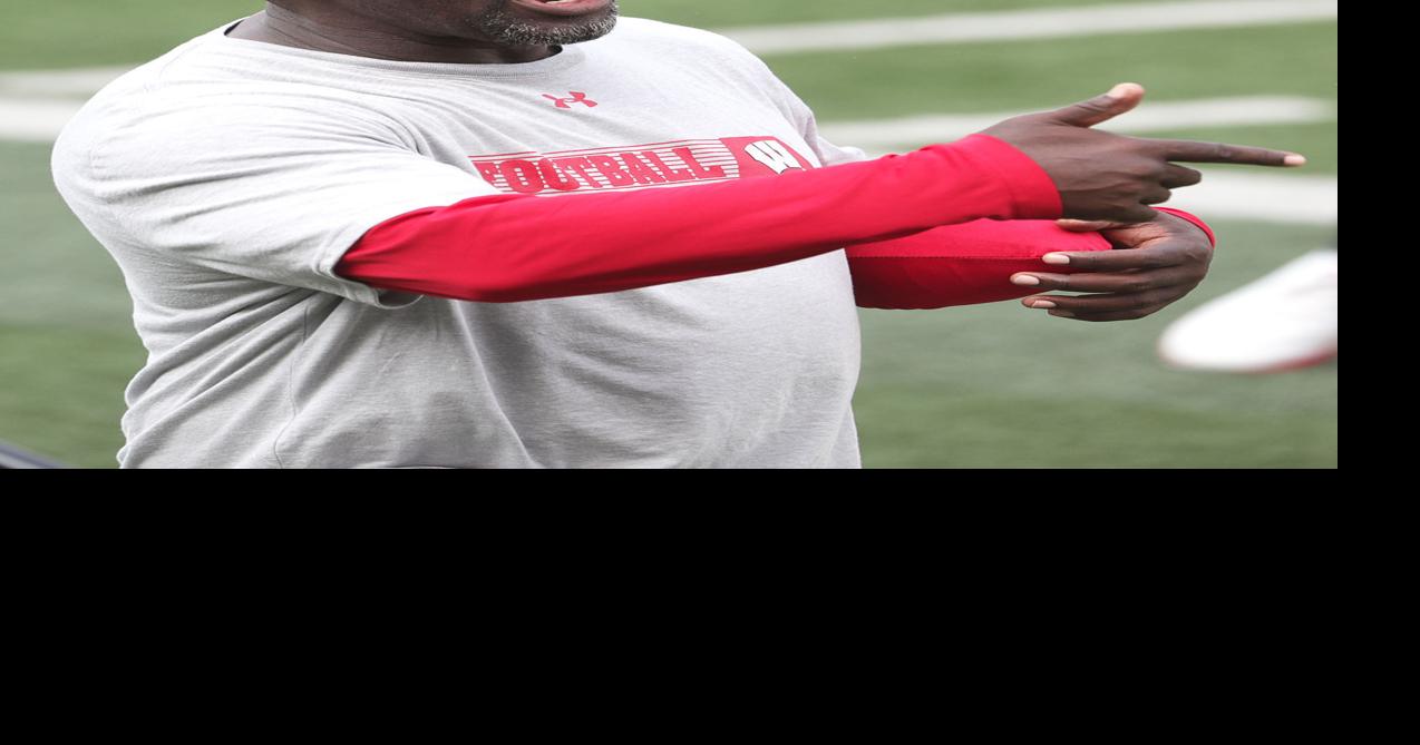 Badgers react to the passing of former Wisconsin running backs coach