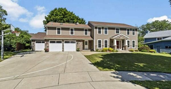 Expensive homes on the market in Southern Wisconsin