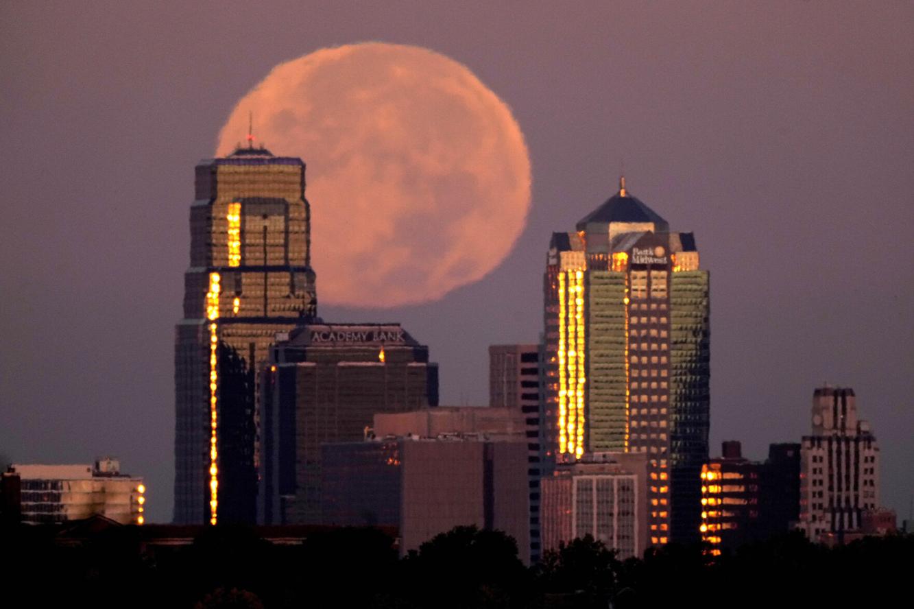 Photos Supermoon brightens the night sky around the globe