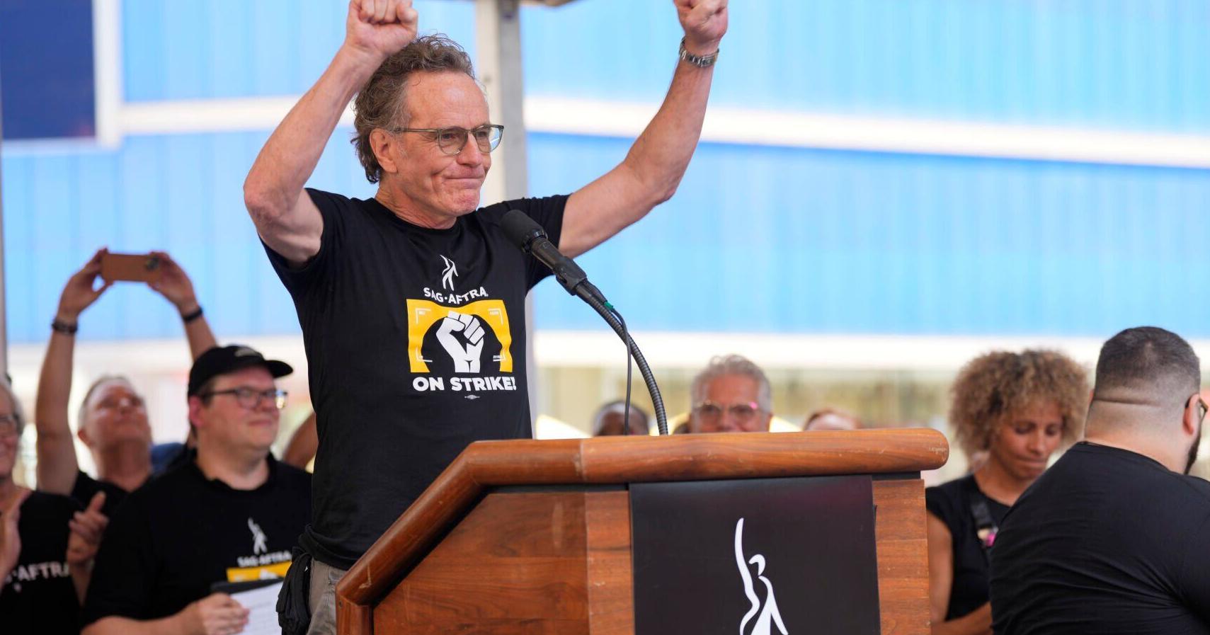 Actors union holds celebrity-filled rally in New York - Vimarsana News