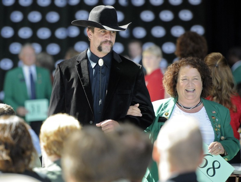 Packers wear cowboy hats to luncheon