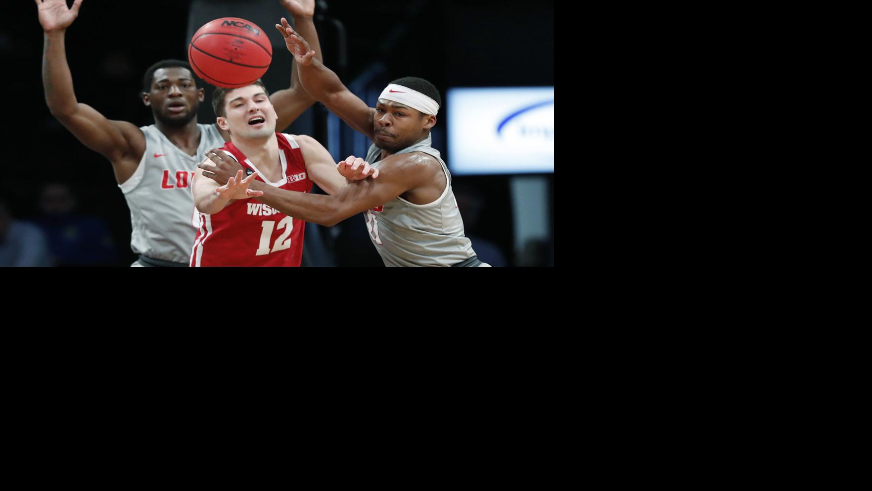 Fans Take To Twitter To Weigh In On Wisconsin Badgers Loss To New