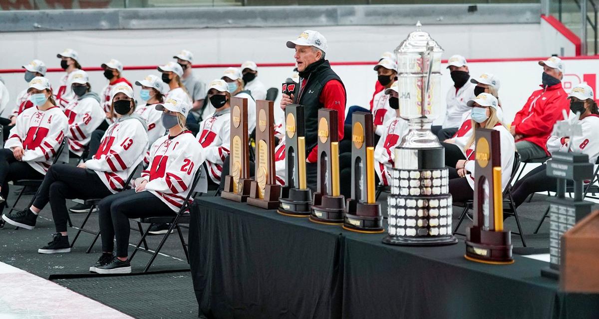 UW women's hockey