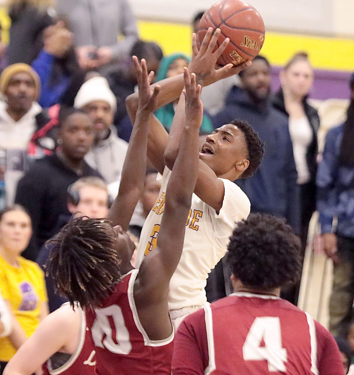 Madison East Senior Keonte Jones Makes College Choice For Men S