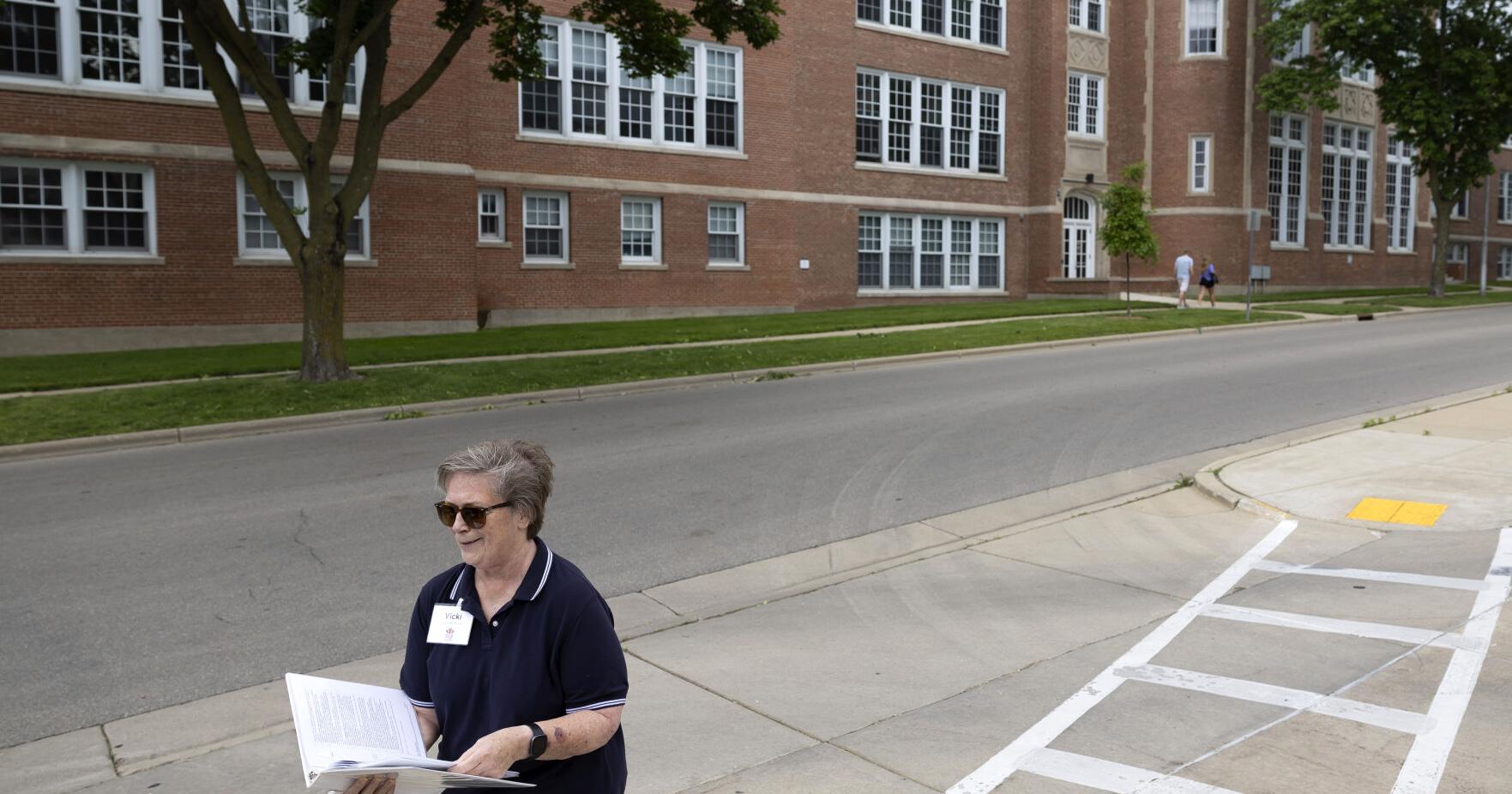 As Madison grows, walking tours preserve ties to its history - Vimarsana News