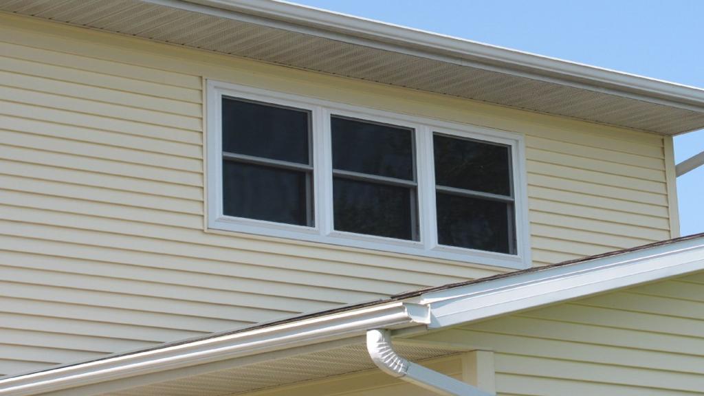 Home Glass Co Inc Milwaukee Broken Glass Repair Mirror Repair Window Repair Commercial Glass Residential Glass Glass Repair Glass Shop Home