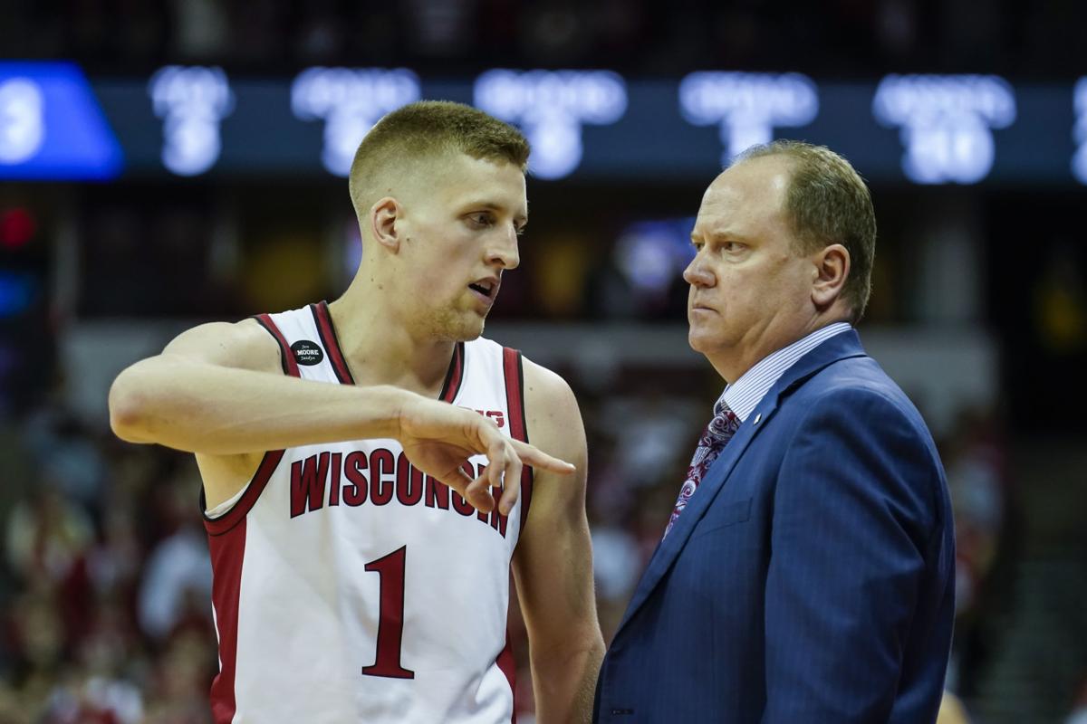 Former Badgers Players Enjoy Watching Program Make Big Turnaround