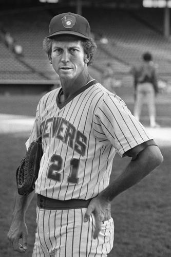 Hall of Famer Don Sutton, a hero of Brewers' 1982 World Series run, dies at  75