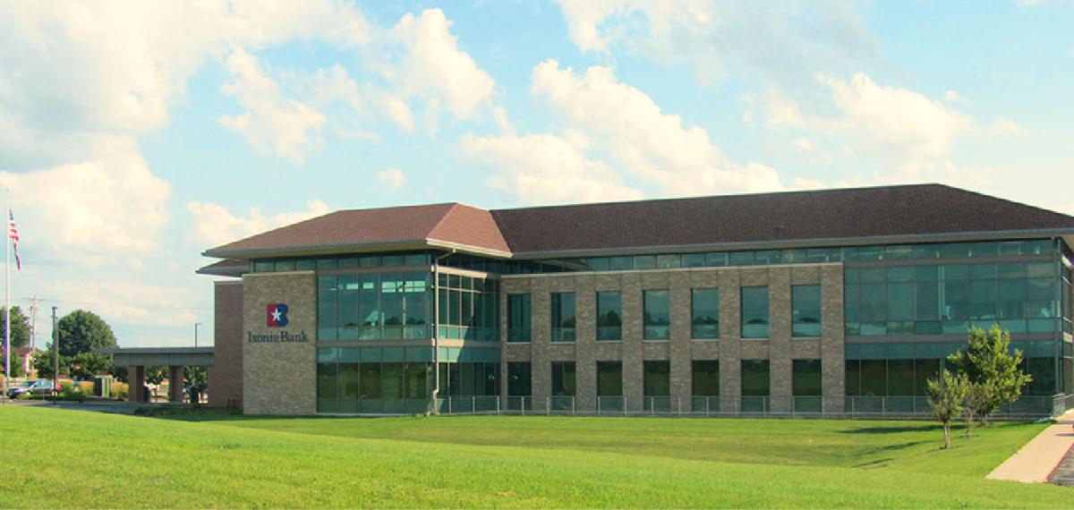 Ixonia Bank plans moves into Madison and Milwaukee