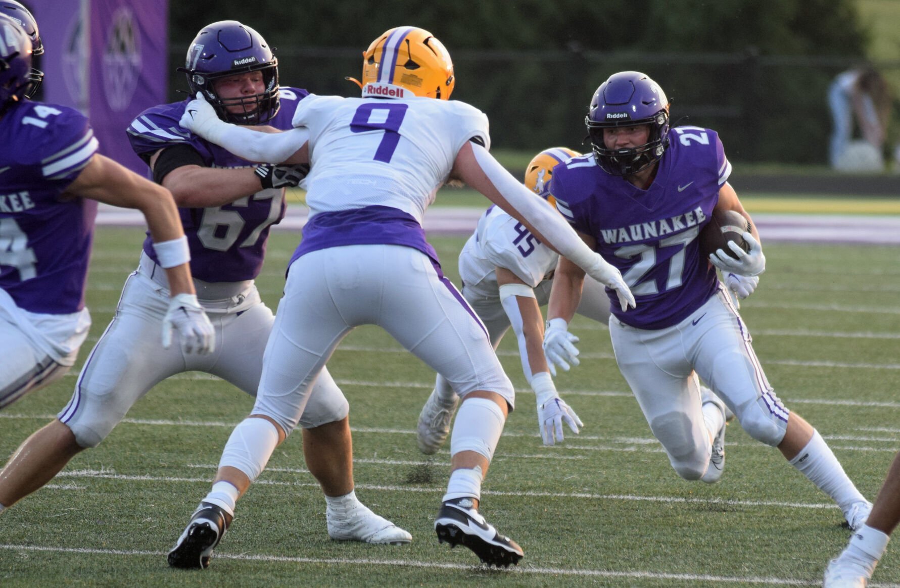Waunakee High School’s Dominant Offensive Line Prepared for State Semifinal Showdown