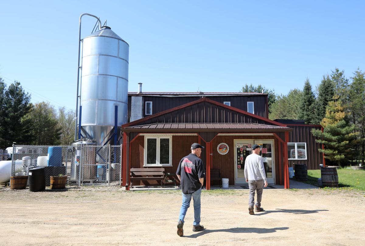 Wisconsin Brewing Co. purchases Lake Louie Brewing Co.