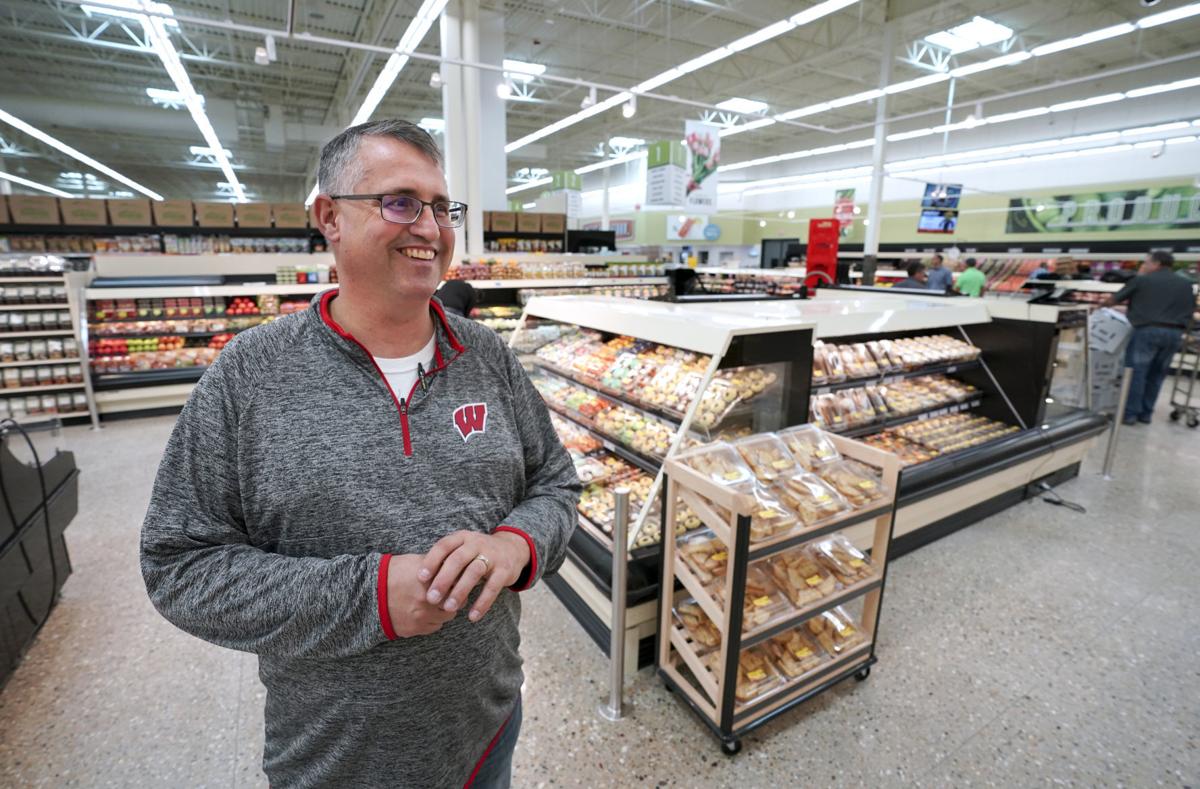 Hy-Vee's Upcoming Wisconsin Store Touts Green Bay Packers