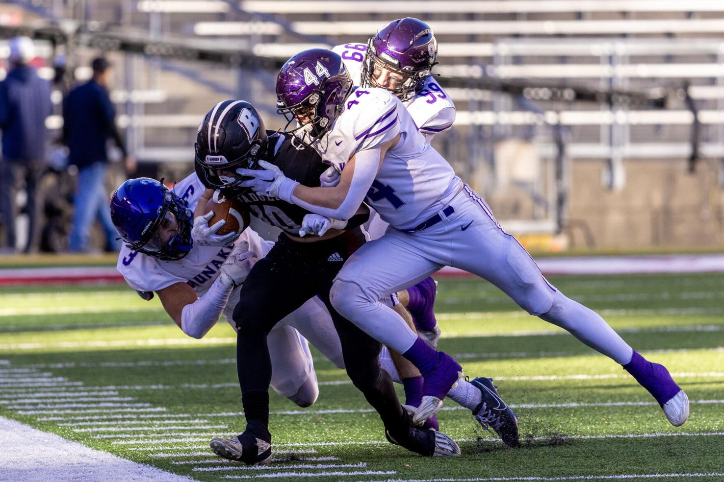 Waunakee football falls in state title game