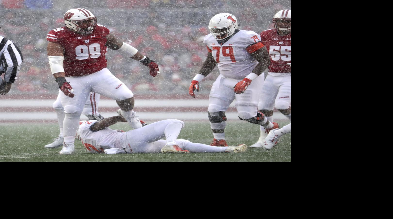 Badgers Defensive End Isaiahh Loudermilk Out Four Other Defensive