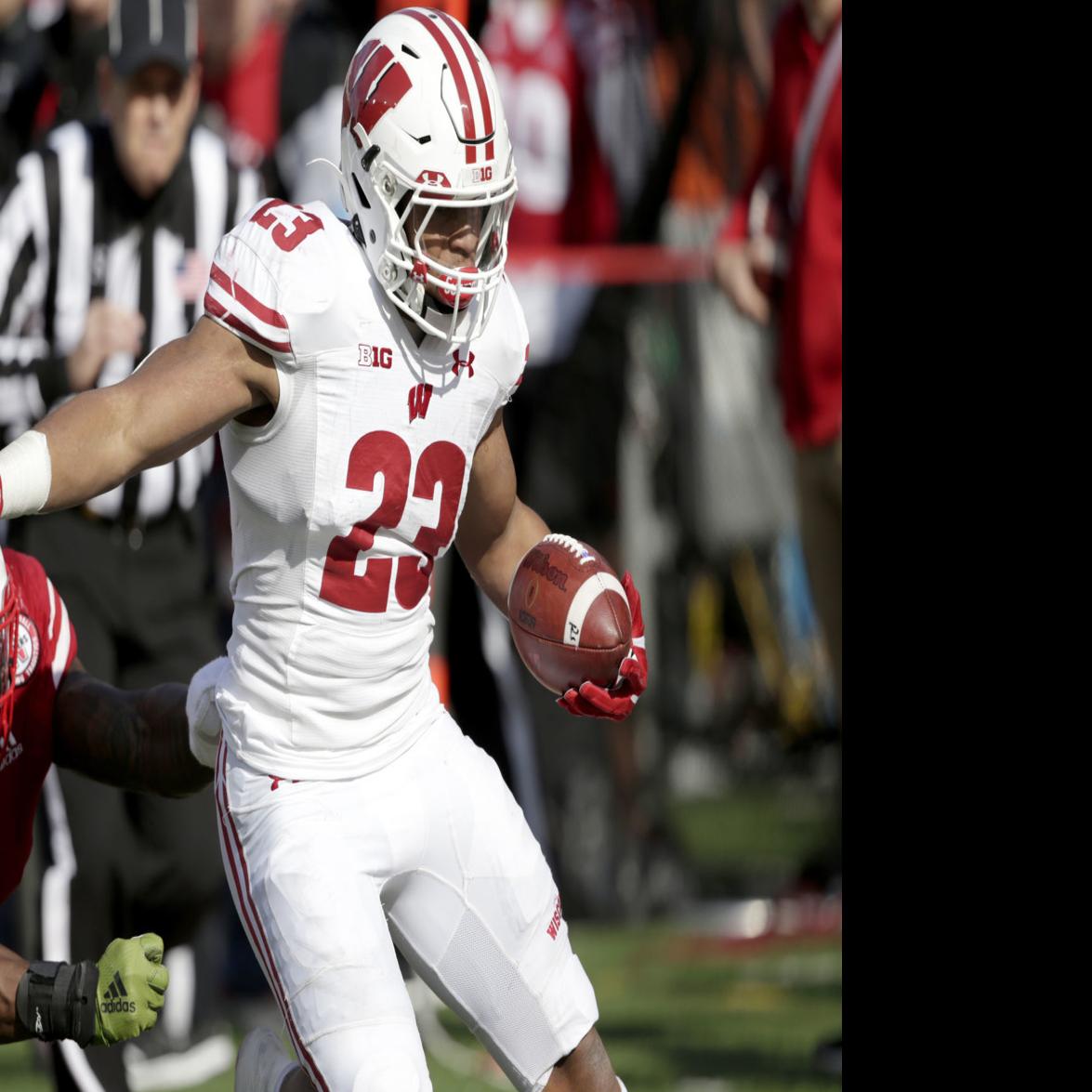 Wisconsin Badgers Grind Out Win Over Nebraska Cornhuskers Behind