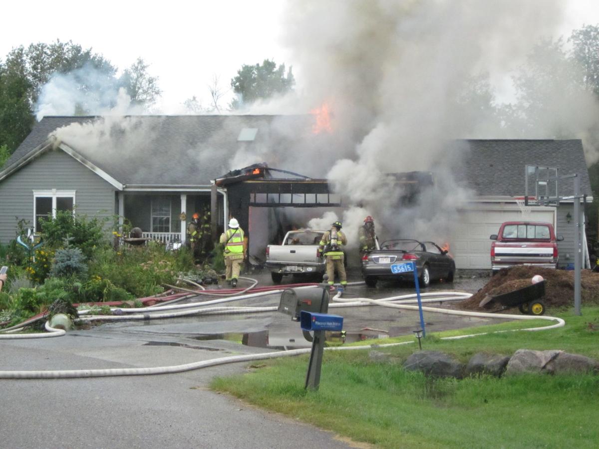 Nobody injured in town of Baraboo fire, officials say