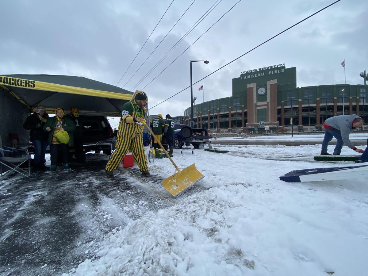 Packers NFL playoff weather at Lambeau could have snow, cold front
