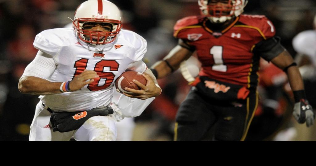 Russell Wilson working hard at pro baseball while Auburn