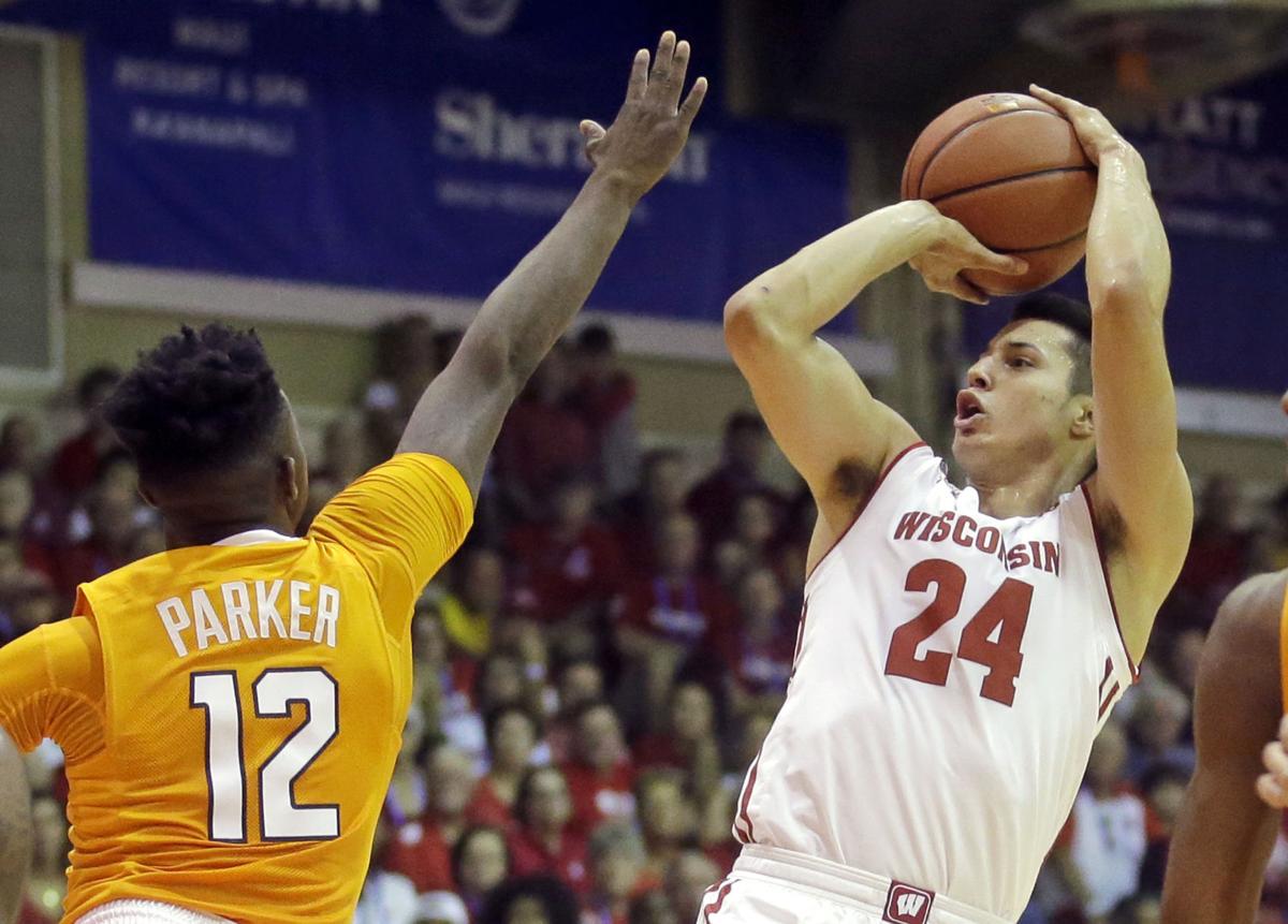 Badgers Men S Basketball No 16 Wisconsin Holds Off Tennessee