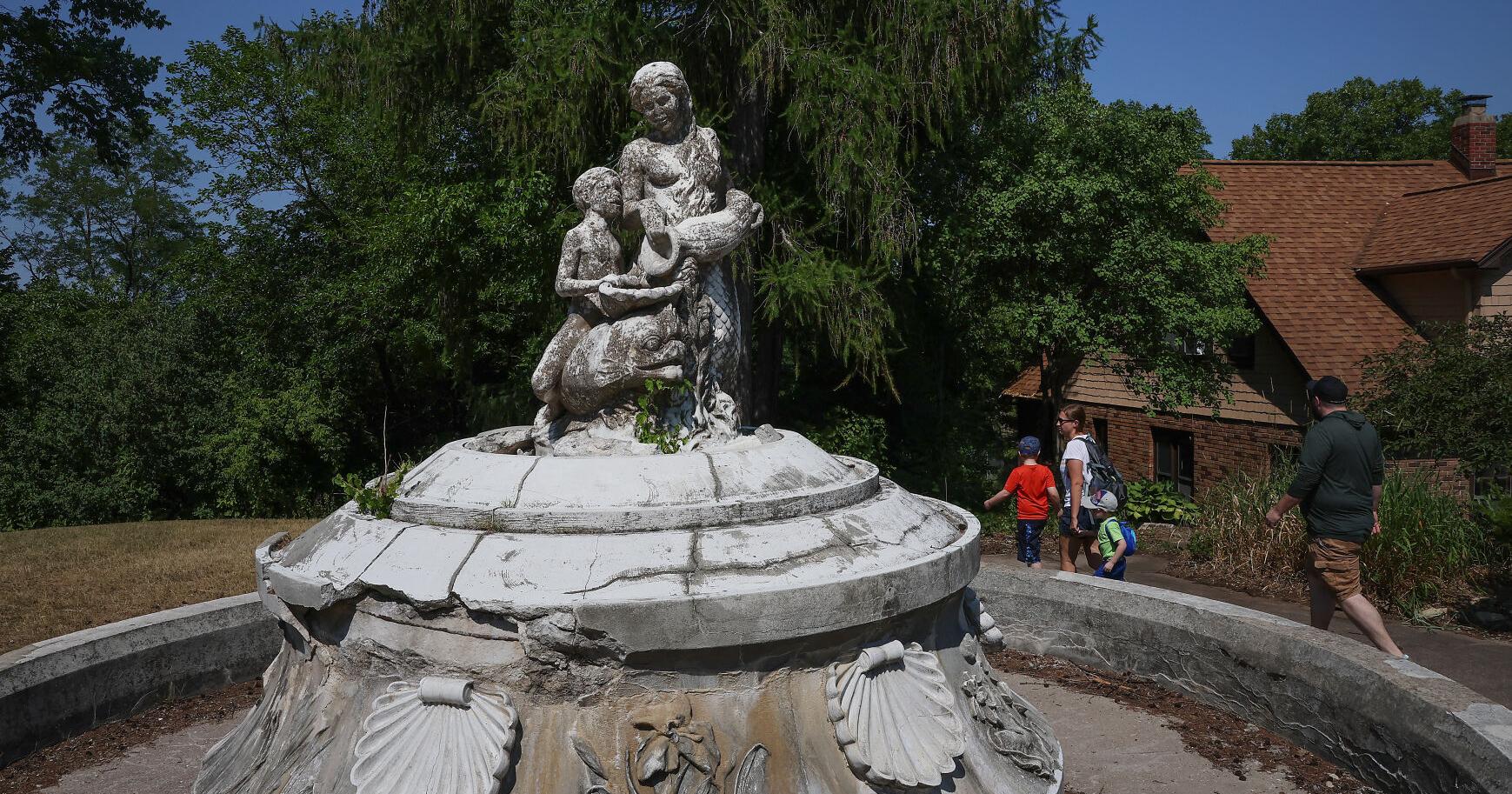 Madison's oldest piece of public art is falling apart. Here's what could happen to it next - Vimarsana News