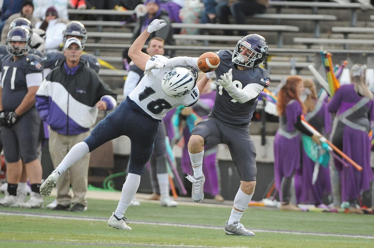 Max Meylor J T Parish Lead Uw Whitewater S Balanced Offense Into