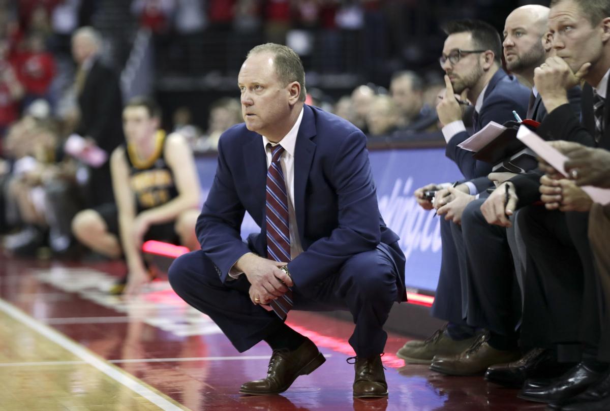 Badgers Men S Basketball Team To Open Close Big Ten Play Against
