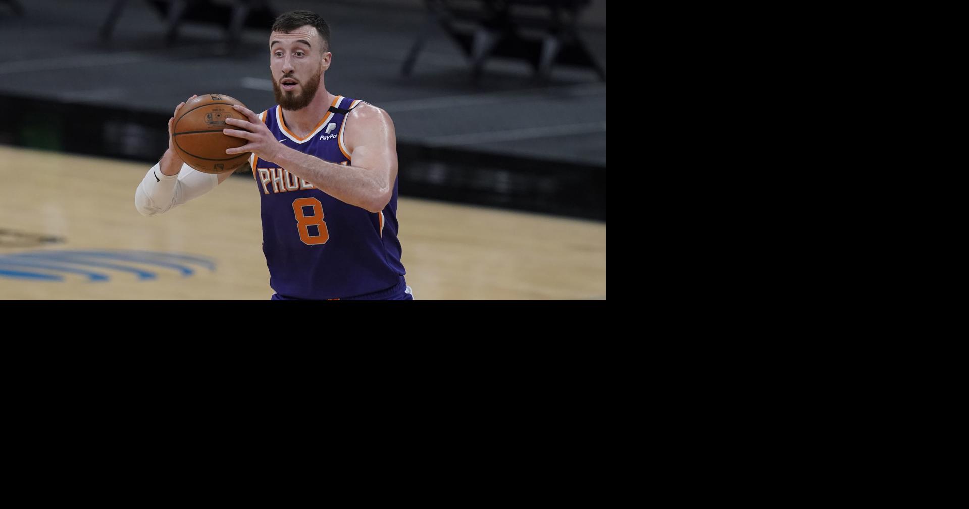 Kaminsky scores career-high 31 points for streaking Suns